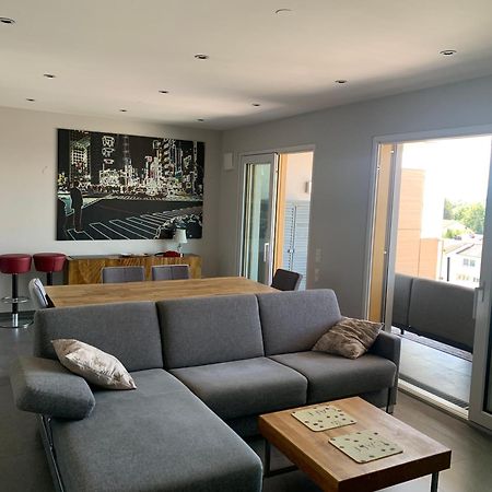Penthouse Apartment Mit Alpenblick Friedrichshafen Exteriör bild