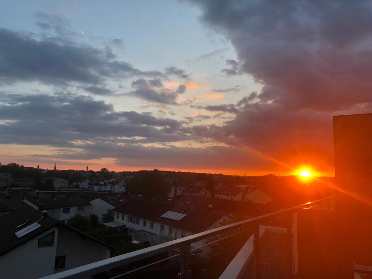 Penthouse Apartment Mit Alpenblick Friedrichshafen Exteriör bild